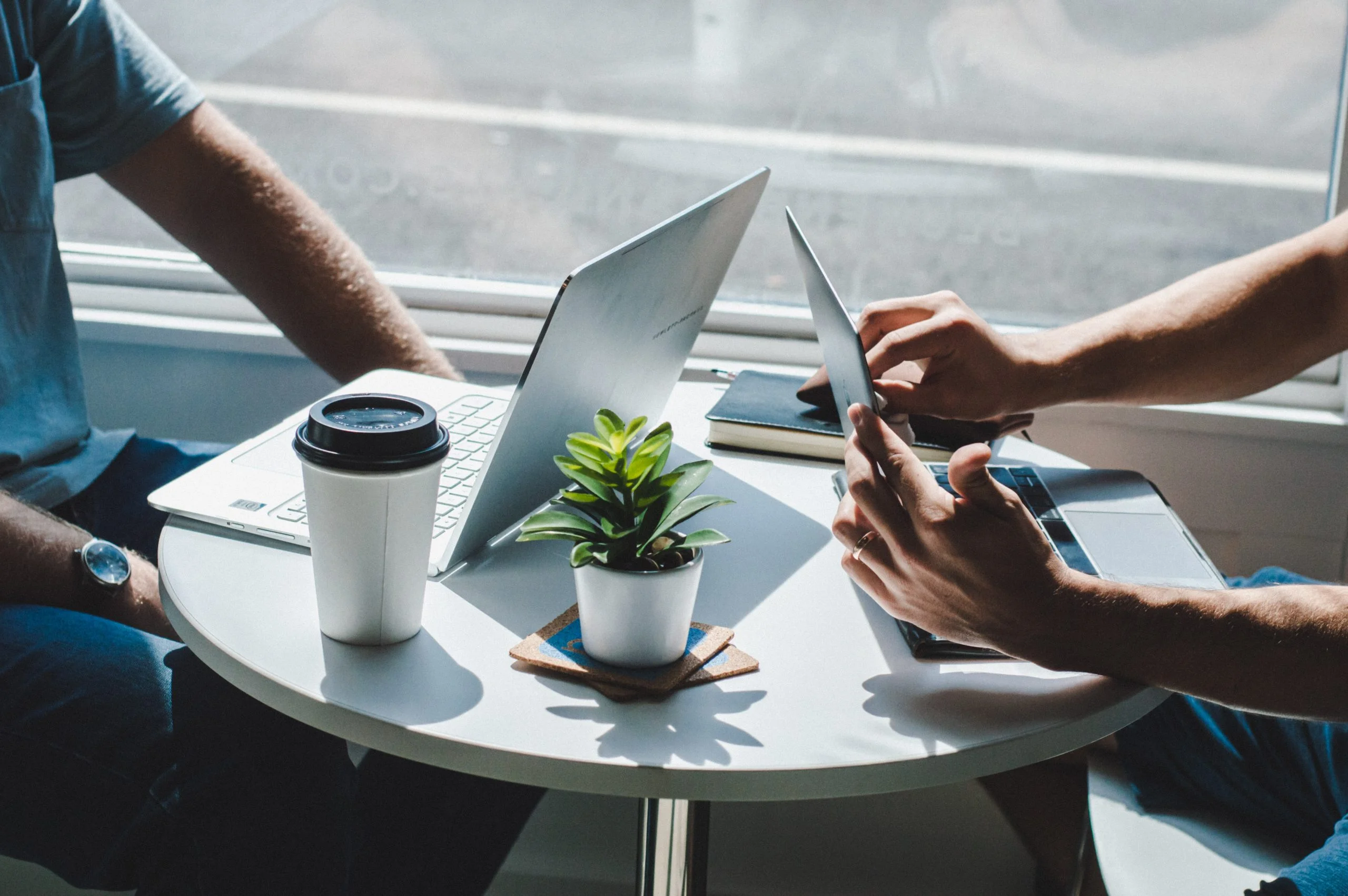 Learn how to conduct an effective interview with this 5-stage interview structure